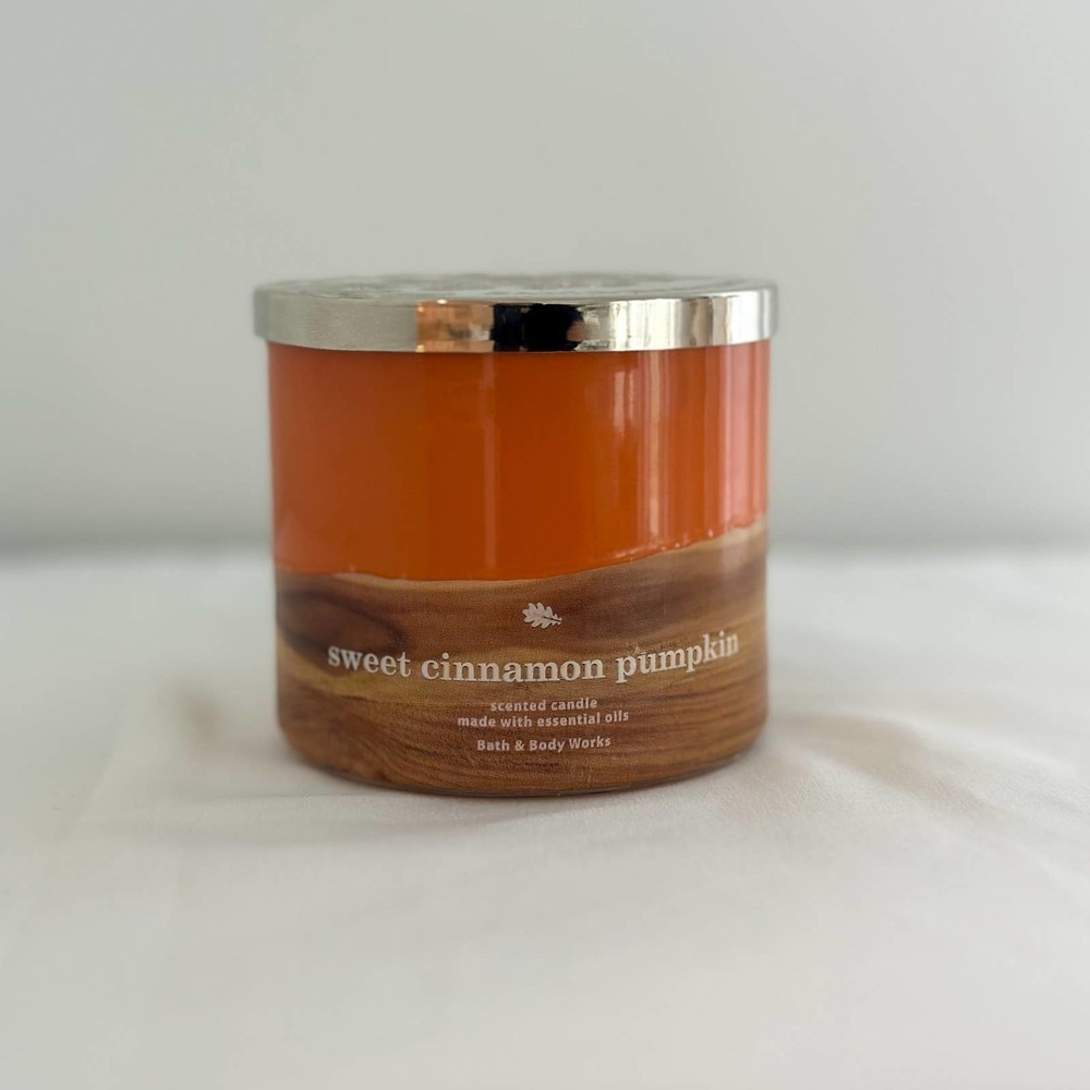 Bath & Body Works Sweet Cinnamon Pumpkin 3-Wick Candle